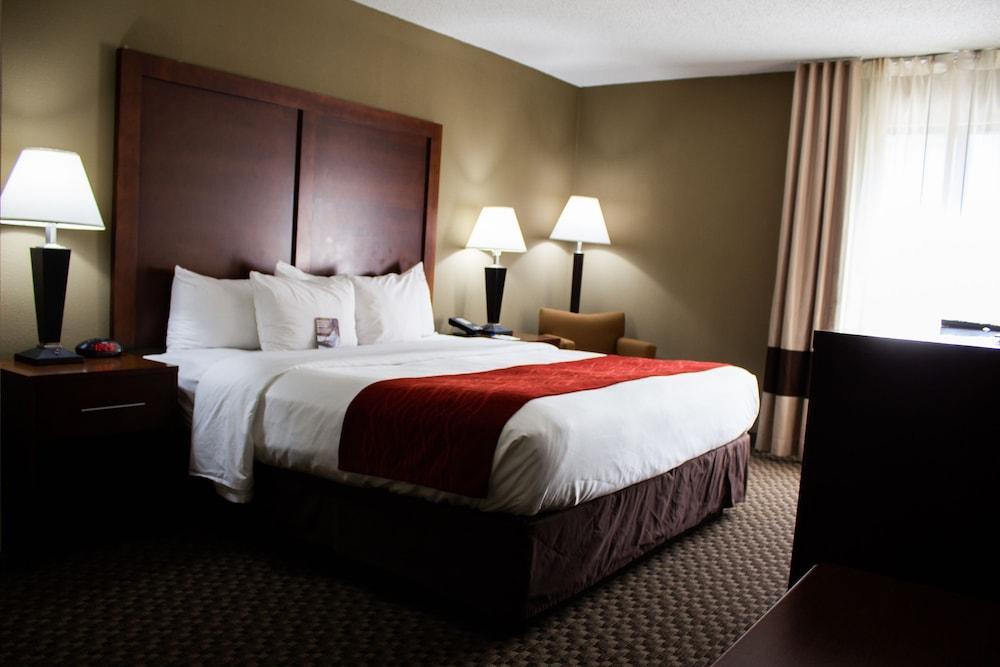 Hotel Clarion Pointe Research Triangle Park Durham Esterno foto