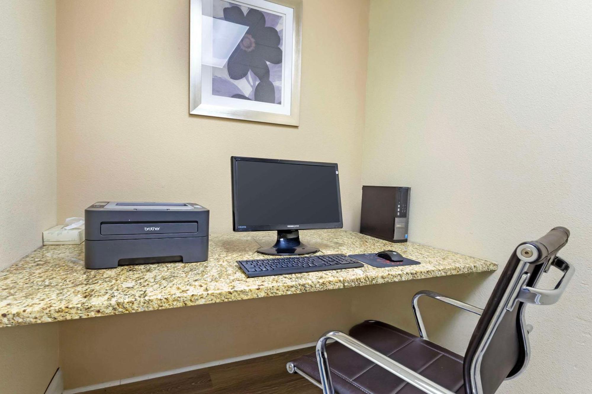 Hotel Clarion Pointe Research Triangle Park Durham Esterno foto