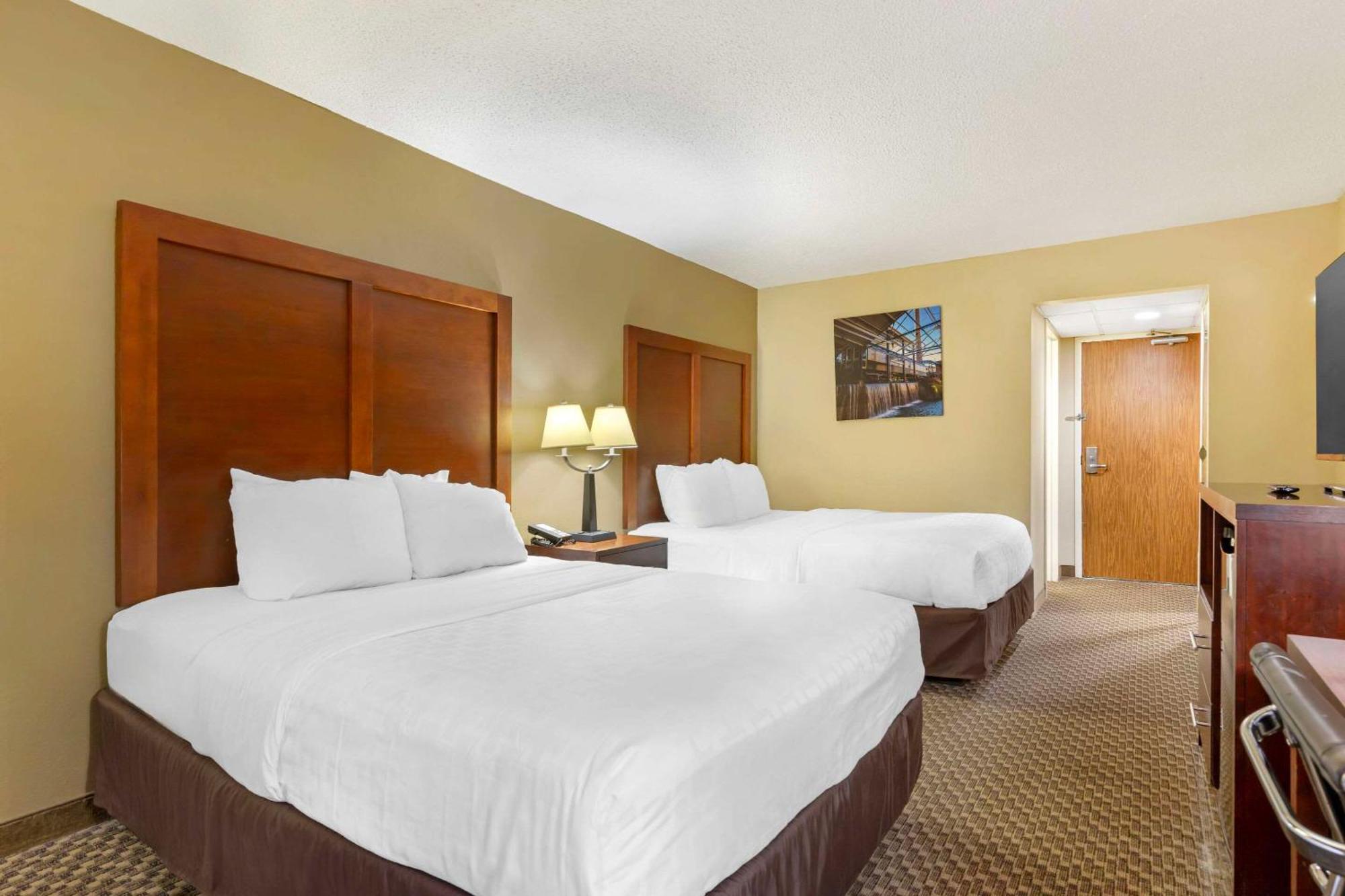 Hotel Clarion Pointe Research Triangle Park Durham Esterno foto