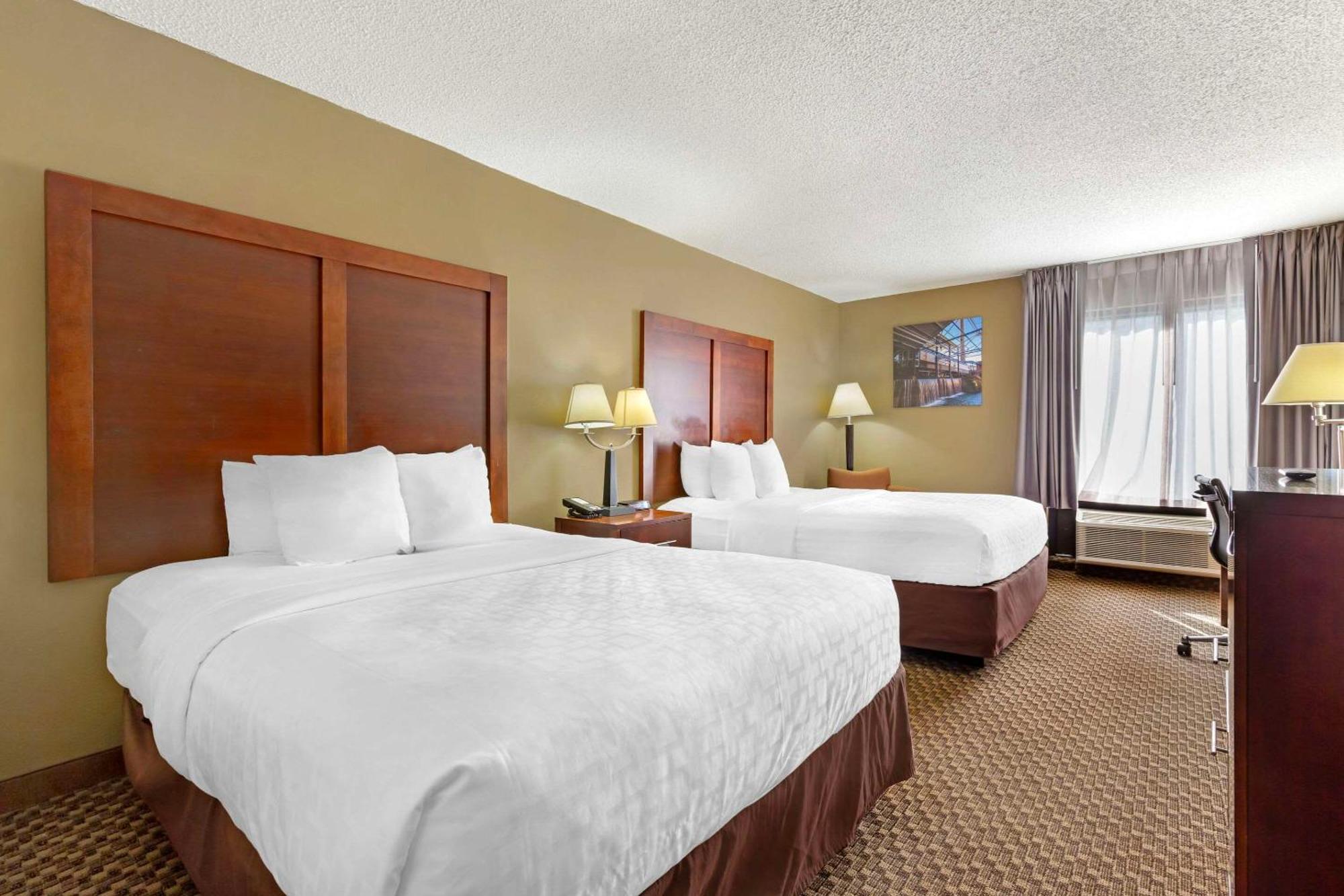 Hotel Clarion Pointe Research Triangle Park Durham Esterno foto