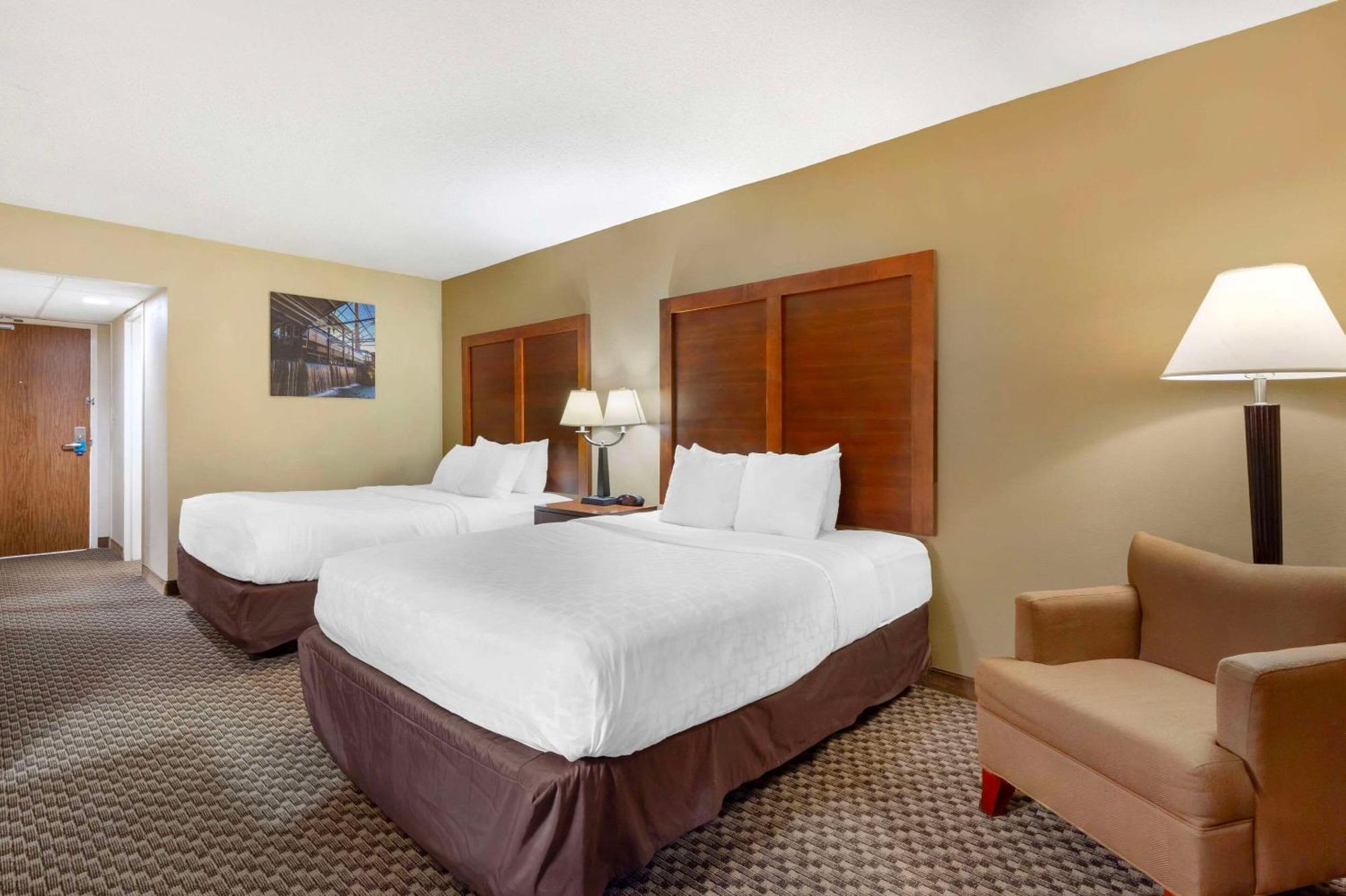 Hotel Clarion Pointe Research Triangle Park Durham Esterno foto