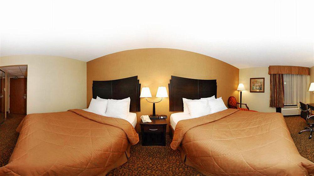 Hotel Clarion Pointe Research Triangle Park Durham Esterno foto