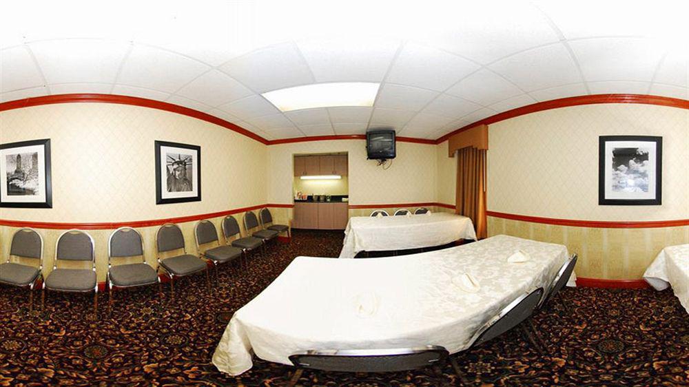 Hotel Clarion Pointe Research Triangle Park Durham Esterno foto